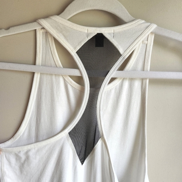 Alala Signature Tank with Black Mesh Size XS - Picture 5 of 9